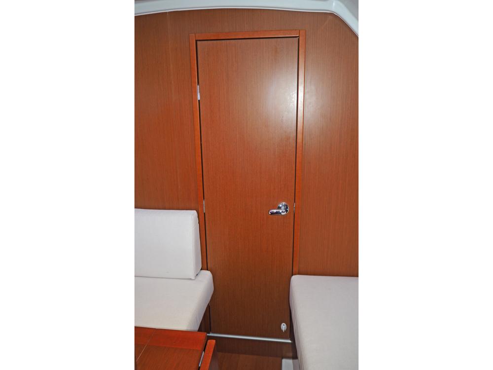 Fore ship, Accommodation